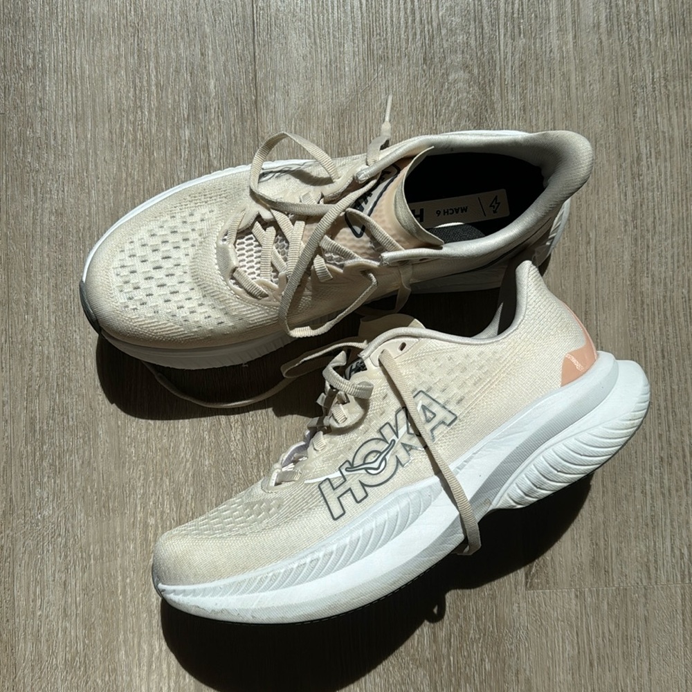 Hoka Mach 6